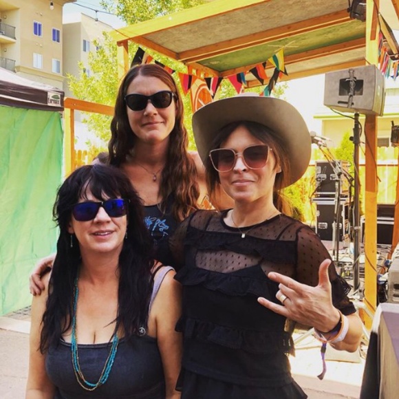 Joy Lee - Picture 8 of 8